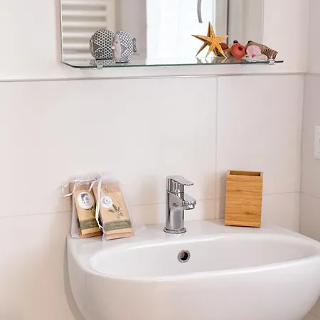 Maison De La Brodeuse By Ca-sa Check *