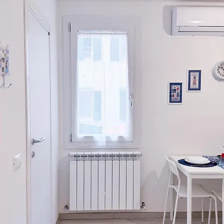 Maison De La Brodeuse By Ca-sa Check * Chioggia