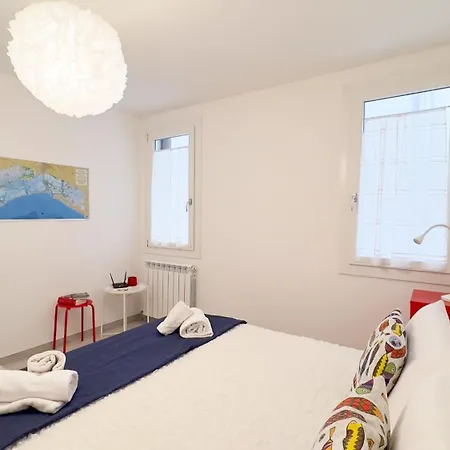 Maison De La Brodeuse By Ca-sa Check Lejlighed