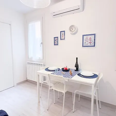 Maison De La Brodeuse By Ca-sa Check * Chioggia