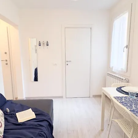 Maison De La Brodeuse By Ca-sa Check *